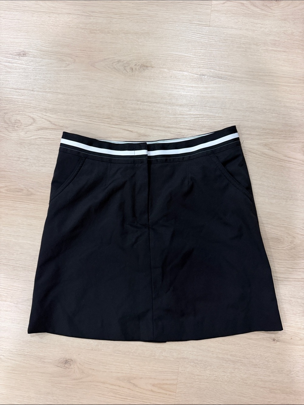 Tommy Hilfiger 4 Golf Black Women's Skirt with Stripe Waistband